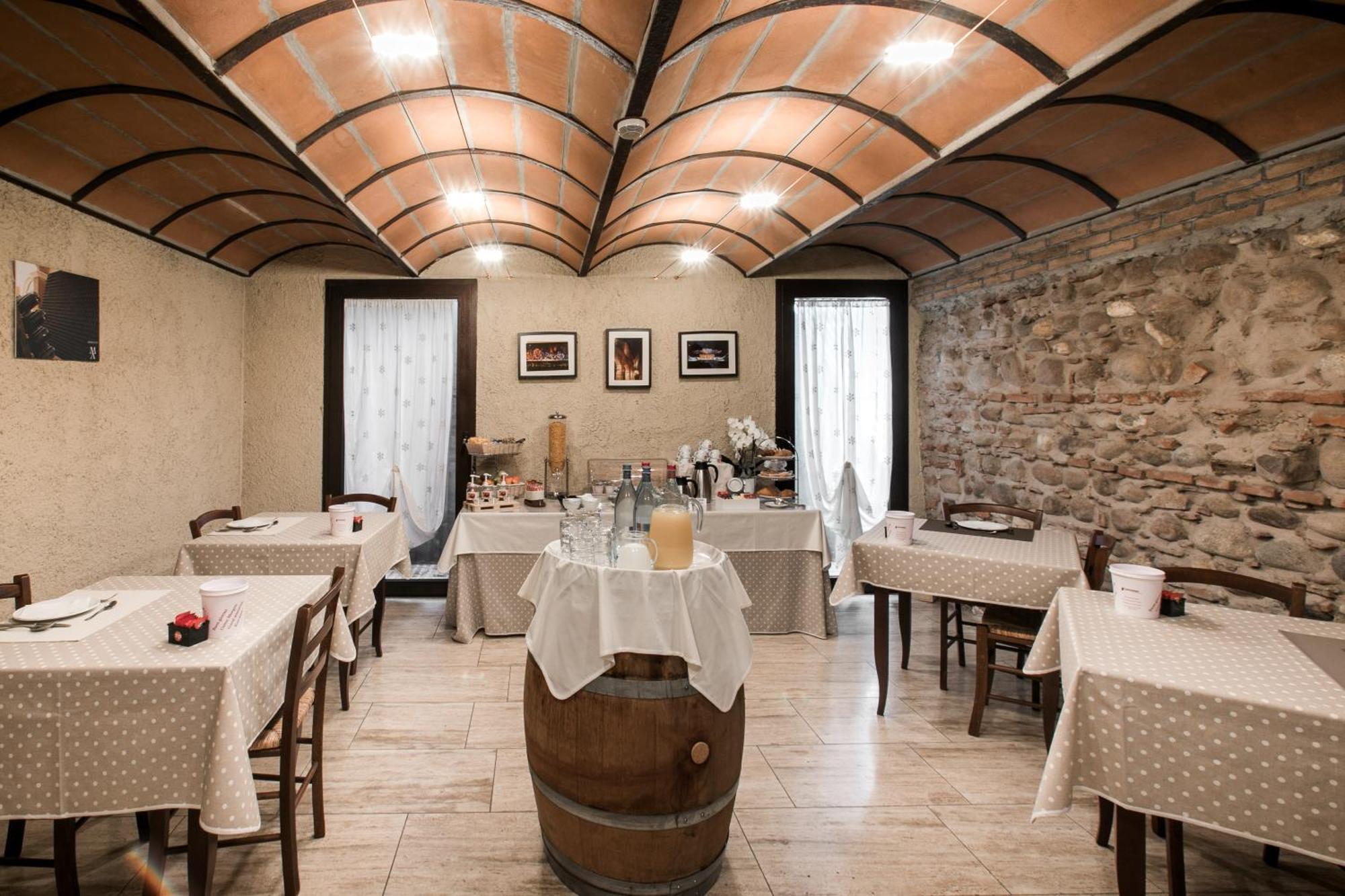 Hotel Opera Dossobuono Exterior photo